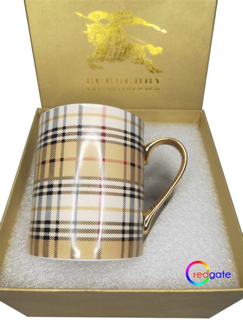 Burberry Cup .